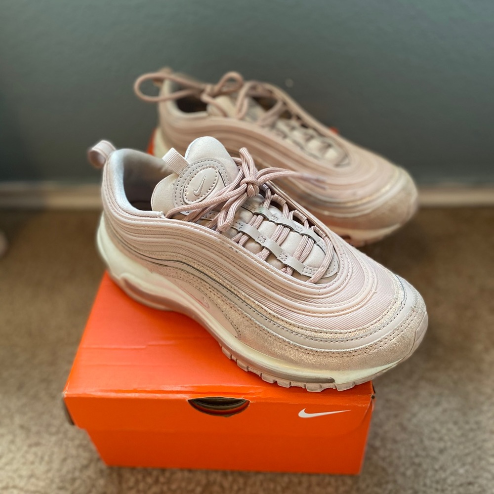 Pink and Gold AirMax!